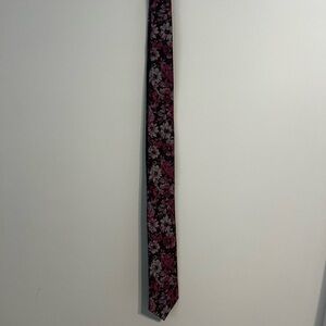 Robert Graham Purpleand Pink Floral Cotton Tie